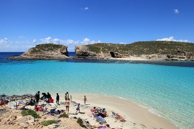 Malta. W tym mieście notuje sie ponad 300 słonecznych dni rocznie. Z lotniska w Rzeszowie  dolecisz tam w niecałe 3 godziny