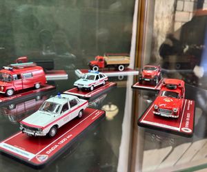Miniaturowe samochody w Miasteczku Galicyjskim w Nowym Sączu