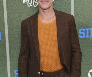 Kochały się w nim wszystkie nastolatki. Gwiazdor hitu nie przypomina siebie. Jest ciężko chory