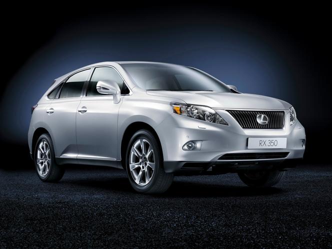 Lexus RX - takim autem jeździ Jerzy Stuhr