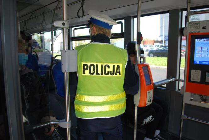 PODKARPACKIE. Posypią się mandaty za brak maseczki w sklepie czy autobusie