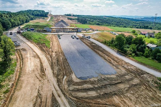 Budowa drogi ekspresowej S19 Babica - Jawornik i najwyższej estakady w Polsce