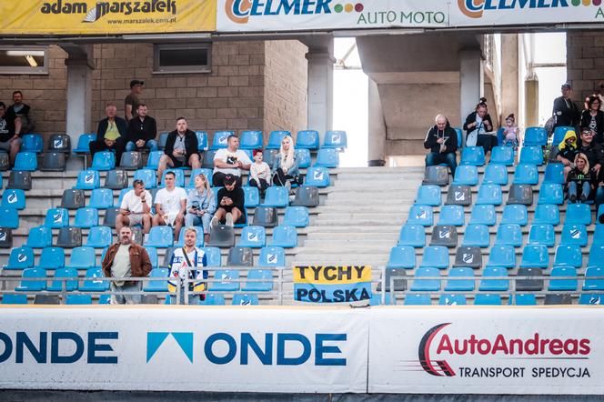 Apator Toruń - Stal Gorzów, zdjęcia kibiców z Motoareny. Emocje podczas 12. kolejki PGE Ekstraligi