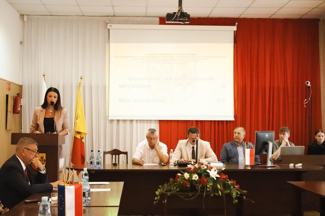 Powiat makowski ma... nowego króla. Radni intronizowali Jezusa. "Zawierzamy mu nasze codzienne sprawy"