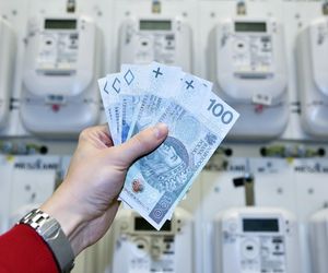 Dostaniesz pieniądze na rachunki? Sejm zdecydował ws. bonu i cen prądu