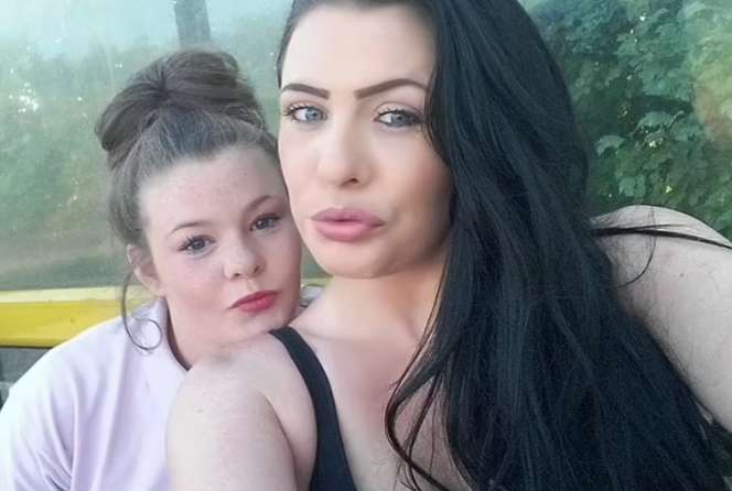 Ogłoszono ją najmłodszą babcią w Wielkiej Brytanii. Miała 30 lat, gdy doczekała się wnuka