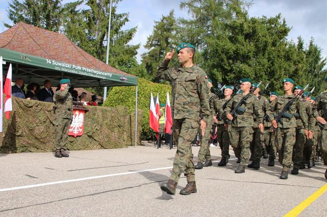 Żołnierz zrobił to podczas przysięgi. Wszystkim odebrało mowę