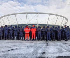 Policjanci ćwiczyli na Stadionie Śląskim w Chorzowie