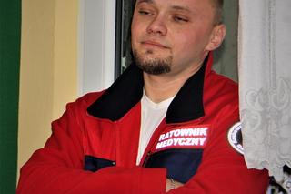 Dariusz Bartosik zbiera na protezy