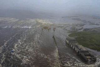 Katastrofalne skutki trzęsienia ziemi u wybrzeży Kamczatki. Wstrząsy wtórne mogą występować przez miesiąc