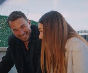 Miłość i nadzieja, odcinek 300: Sila i Kuzey wyjadą razem z dala od Bahar! Tak będą się cieszyć swoją miłością - ZDJĘCIA