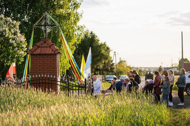 Ten zwyczaj sięga V wieku. W Łódzkiem wciąż jest kultywowany 