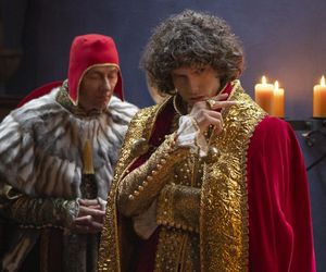 Królowie otworzą tydzień mocnym akcentem! Tortury w krzyżackim lochu