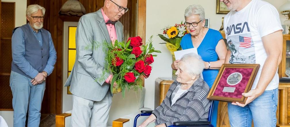 Piękny jubileusz bydgoszczanki! Pani Kazimiera skończyła właśnie 101 lat i czerpie z życia garściami! 