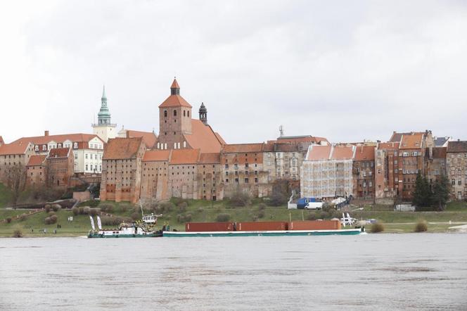 Pilotażowy rejs towarowy Gdańsk-Chełmno zakończony. Co dalej z transportem wodnym? [ZDJĘCIA, AUDIO, WIDEO]