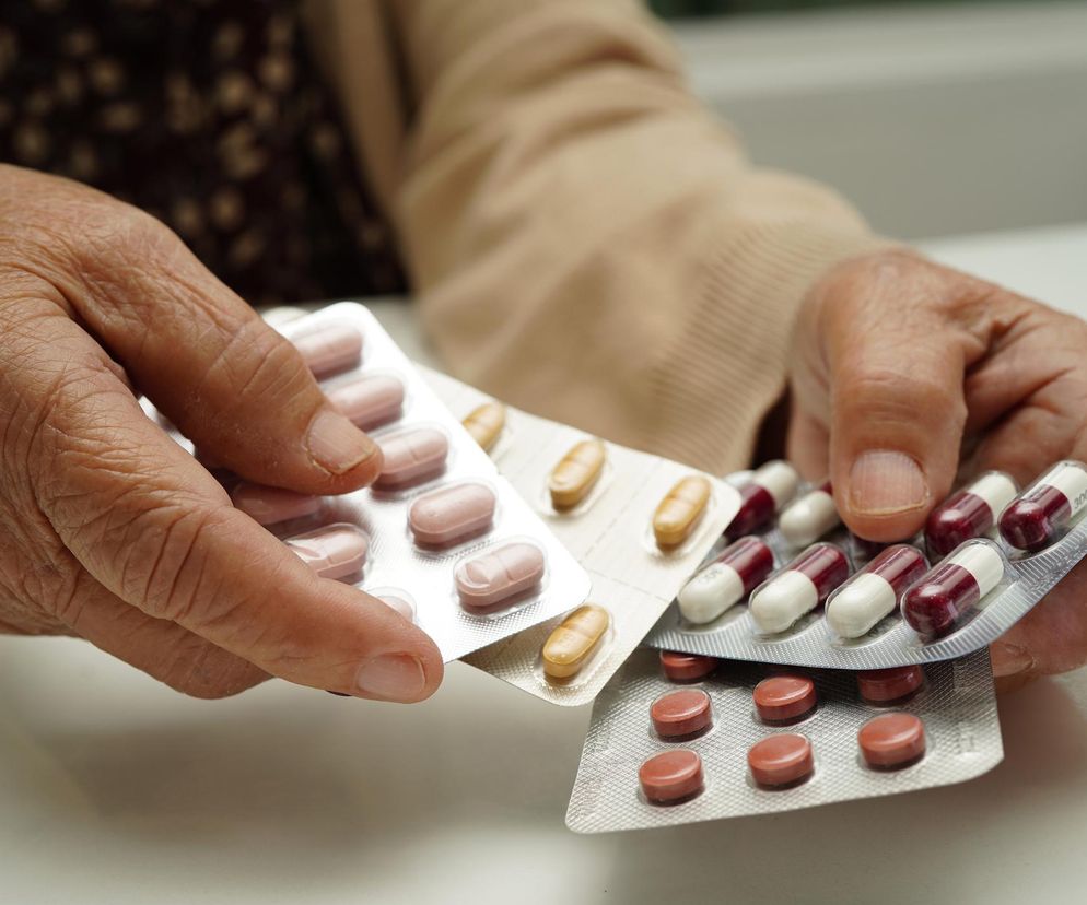 Magnez i wapń: razem czy osobno? Farmaceutka wyjaśnia, kiedy tak można