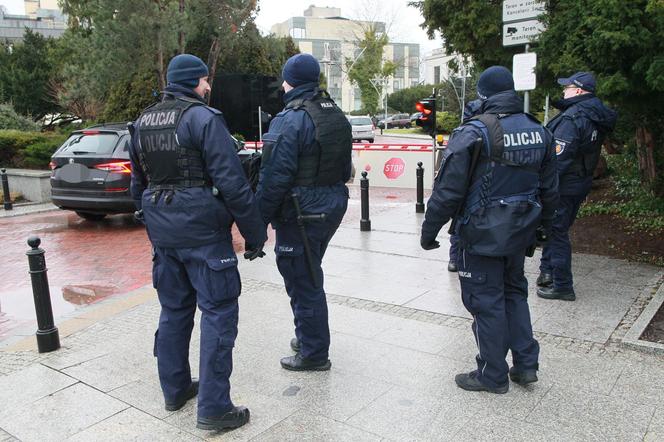 Sejm obstawiony jak twierdza! Tak szykowali się na przyjście Kamińskiego i Wąsika 