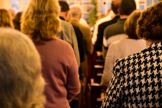  Leżajsk: Ksiądz stanie przed sądem, bo w kościele było za dużo ludzi. Jaka kara mu grozi?