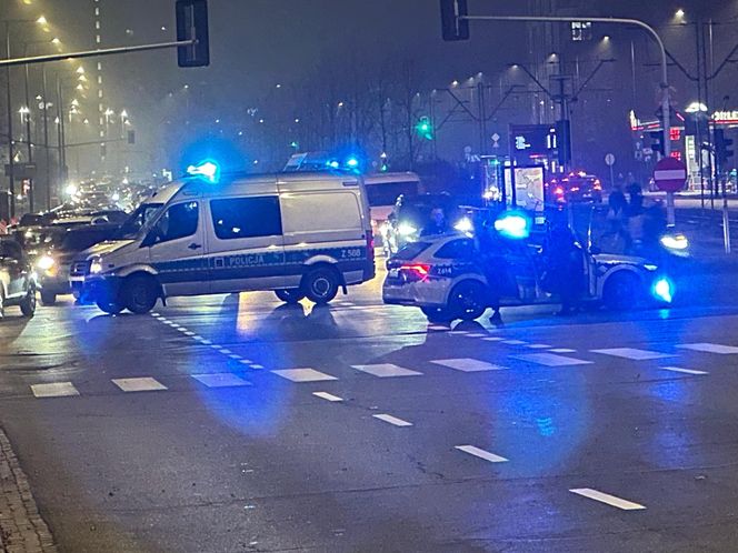 Totalny paraliż przy Arkadii w Warszawie. Znamy przyczyny chaosu drogowego