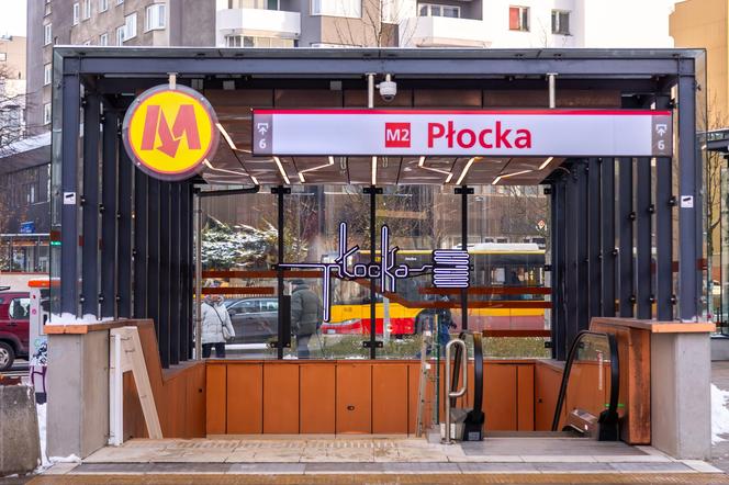 Metro w Warszawie – wejście na stację Płocka na M2