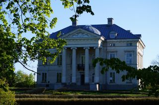 Park miejski w Opolu Lubelskim