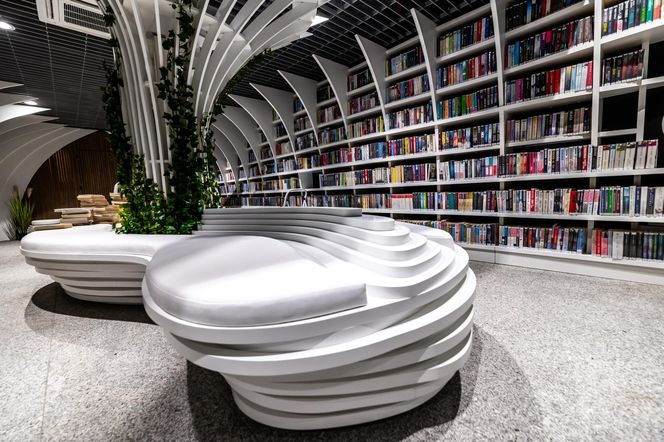 Metroteka – biblioteka na stacji metra M2 Kondratowicza w Warszawie