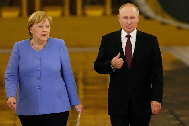 Merkel powiązana z Gazpromem? Kreml skorumpował Niemców?