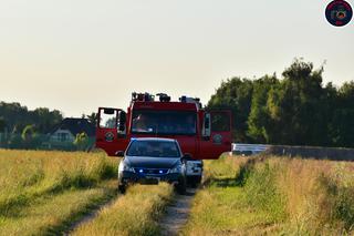 Katastrofa samolotu pod Pruszkowem. Awionetka spadla na dach