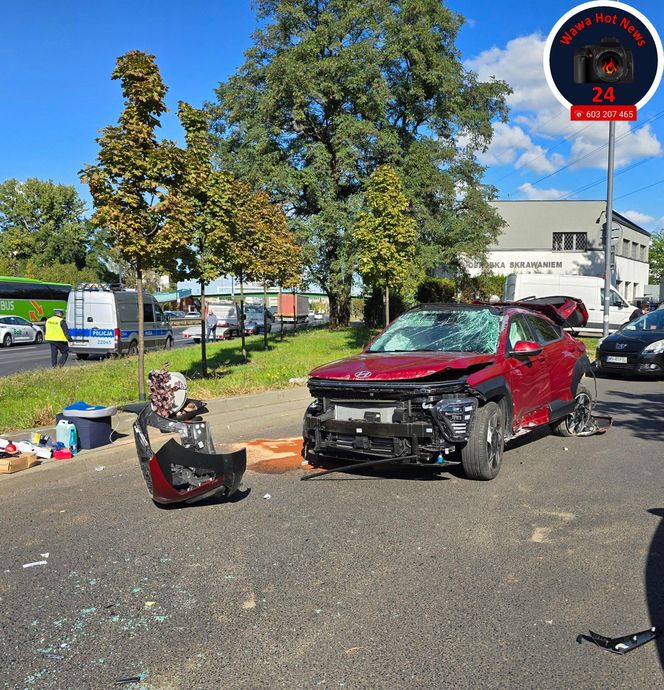 Dachowanie na al. Prymasa Tysiąclecia 