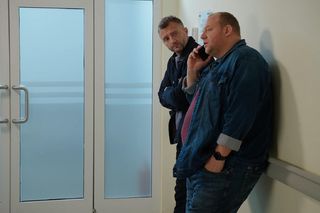 M jak miłość odc. 1851. Tadeusz (Bartłomiej Nowosielski), Bartek (Arkadiusz Smoleński)