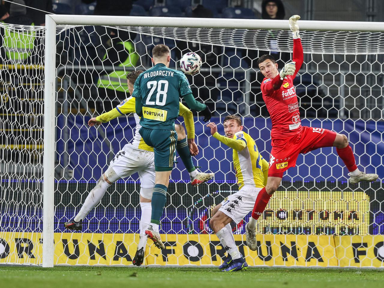 Legia musiała się napocić, ale pokonała Motor! Mistrzowie Polski w kolejnej rundzie pucharu