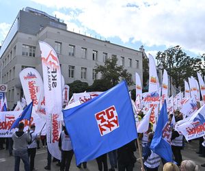 Protest pracowników pod ambasadą Turcji