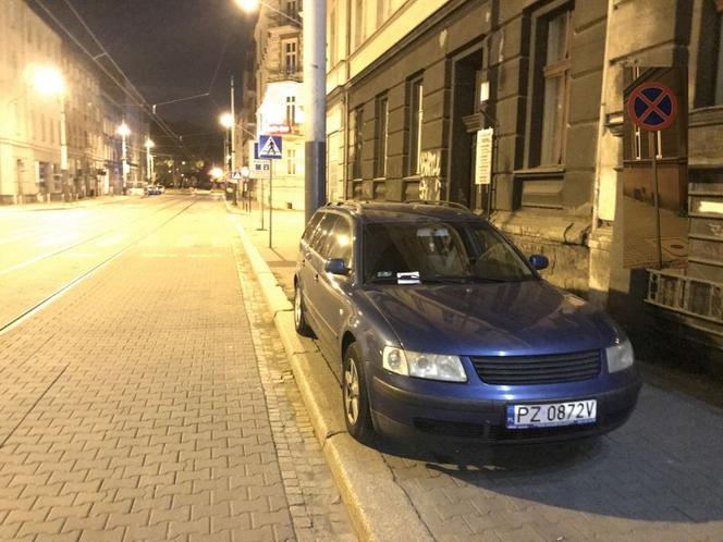 Mistrzowie parkowania w Katowicach zatrzymują się wszędzie