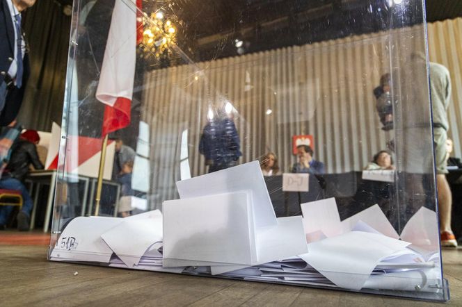 Polskie wybory prezydenckie. Wyborcy głosują w Londynie