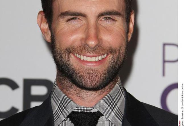 Adam Levine Maroon 5