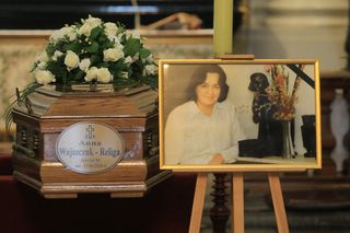 Pogrzeb żony prof. Zbigniewa Religi. Wzruszające słowa córki na pogrzebie Anny Wajszczuk-Religi