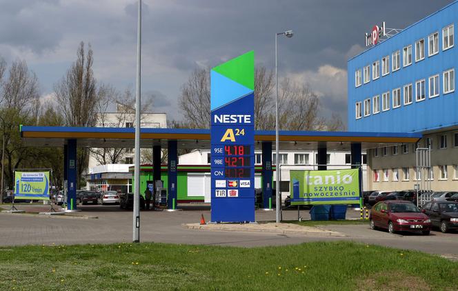 Koniec stacji paliw Neste: teraz to już stacje Shell - Super Express ...