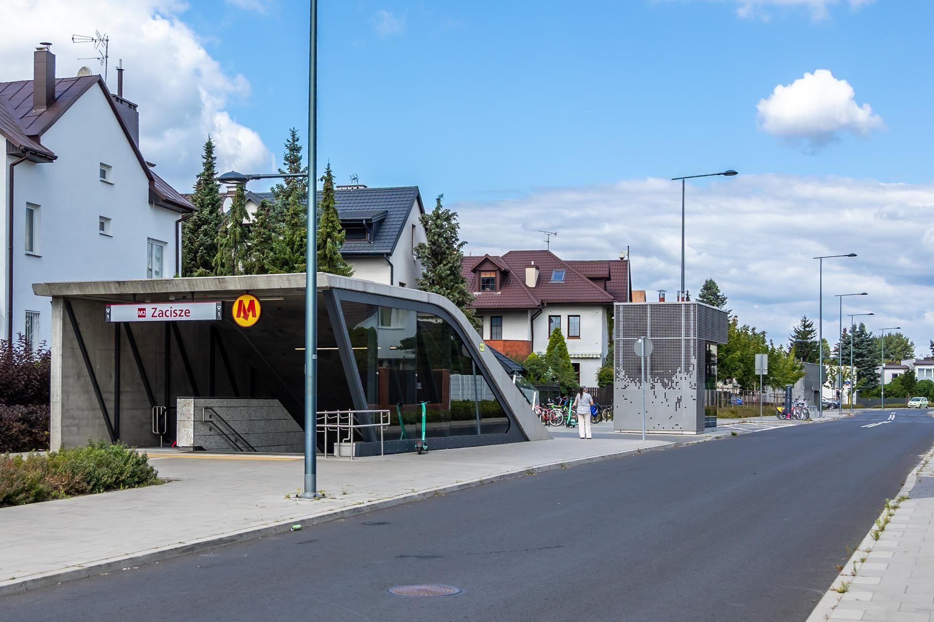 Okolice stacji metro Zacisze w Warszawie