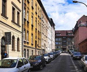 Kiedyś to było wolne miasto królewskie, teraz jest częścią Krakowa. Prawa miejskie traciło dwa razy