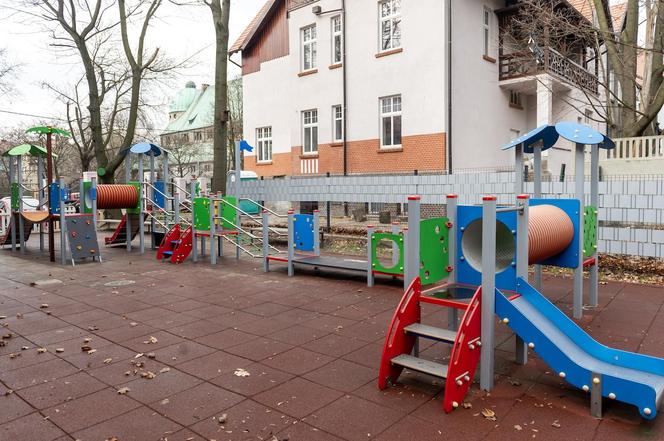 Bytom: Bajkowy plac zabaw przy przedszkolu nr 29