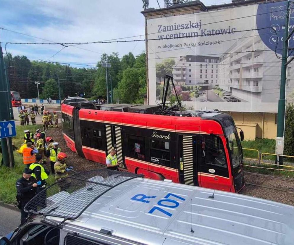 W Katowicach wykoleił się tramwaj. Jest wielu rannych
