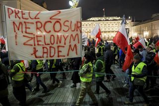 Protest rolników w Warszawie. Co oznacza dla nich umowa UE-Mercosur?