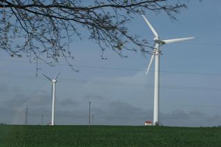 Co to jest elektrownia wiatrowa i gdzie można ją wybudować? Jak przepisy omawiają tematykę inwestycji w zakresie elektrowni wiatrowych?