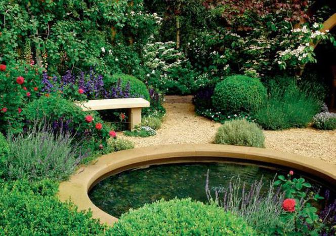 Woda w ogrodzie: staw, oczko wodne, strumień, fontanna, kaskada