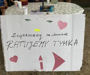 Sprzedają lemoniady, by wesprzeć zbiórkę chorego Tymka