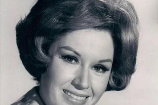 Pat Crowley nie żyje