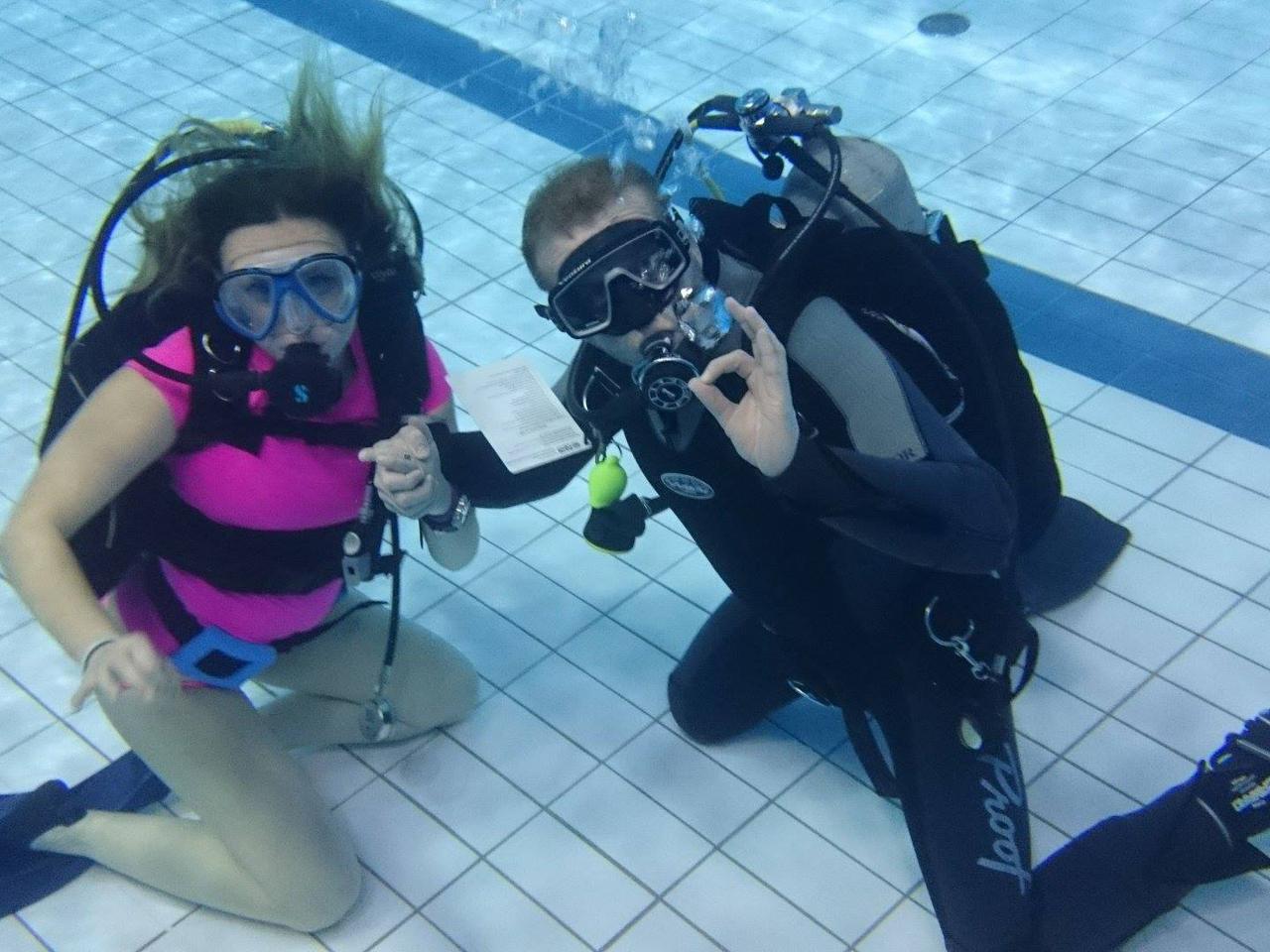 Całowanie pod wodą