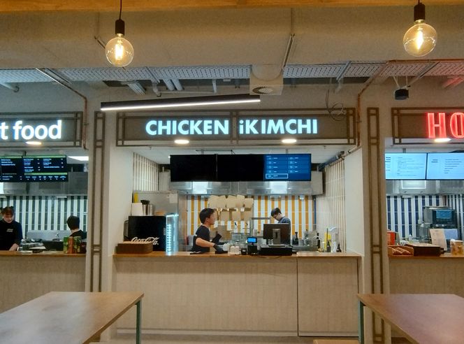 Krzywy Domek w Sopocie już otwarty. Nowy foodhall na mapie Trójmiasta