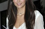 Nina Dobrev była gwiazdą Pamiętników wampirów. Jak dziś wygląda serialowa Elena?