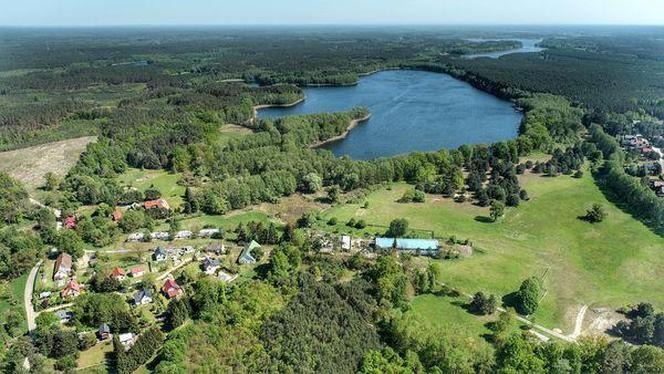 Jezioro Wędromierz niedaleko Pszczewa